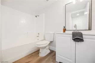 Photo #2: 2532685 Listing