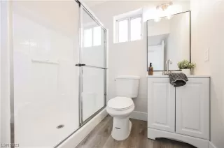 Photo #6: 2532685 Listing