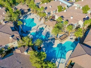 Photo #1: 2532704 Listing 