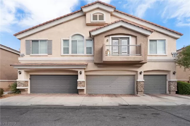 MLS: 2532705 Condo For Sale