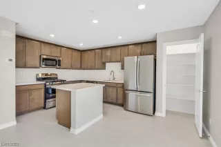 Photo #4: 2532719 Listing 
