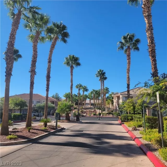 MLS: 2532728 Condo For Sale