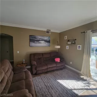 Photo #5: 2532728 Listing