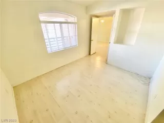 Photo #6: 2532747 Listing 