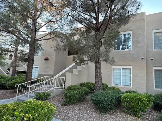 MLS: 2532751 Condo For Sale