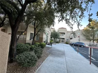 Photo #3: 2532751 Listing