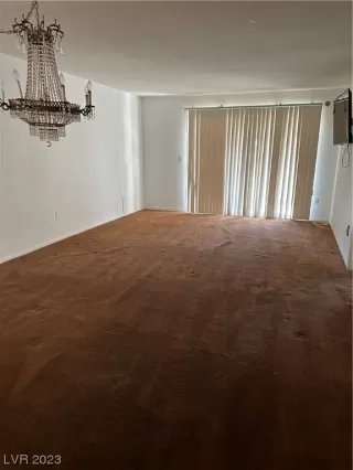 Photo #6: 2532751 Listing