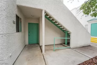 Photo #1: 2532753 Listing