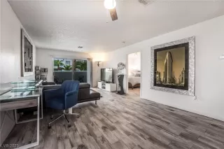 Photo #5: 2532753 Listing