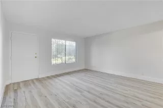 Photo #5: 2532758 Listing 