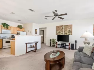 Photo #5: 2532766 Listing 