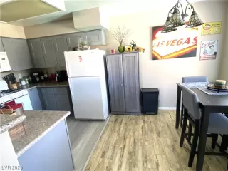 Photo #2: 2532793 Listing