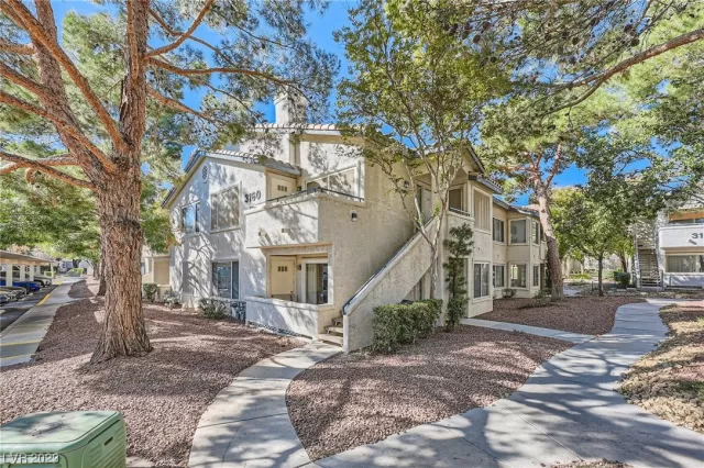 MLS: 2532829 Condo For Sale