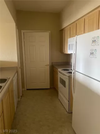 Photo #6: 2532849 Listing 