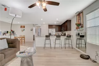 Photo #6: 2532867 Listing 