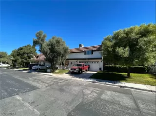 Photo #1: 2532899 Listing