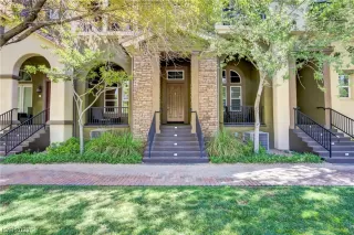 Photo #2: 2532906 Listing