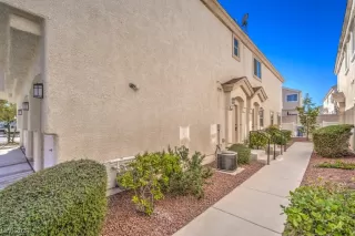 Photo #2: 2532928 Listing