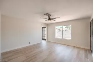 Photo #2: 2532929 Listing 