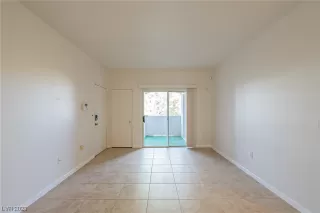 Photo #4: 2532932 Listing 