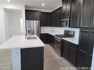 Photo #6: 2532957 Listing 