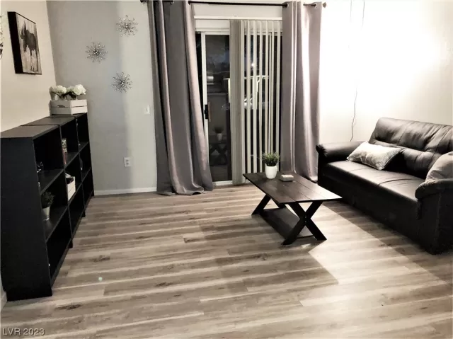 MLS: 2532958 Condo For Sale