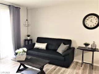 Photo #1: 2532958 Listing 