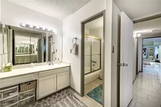 Photo #4: 2532991 Listing 