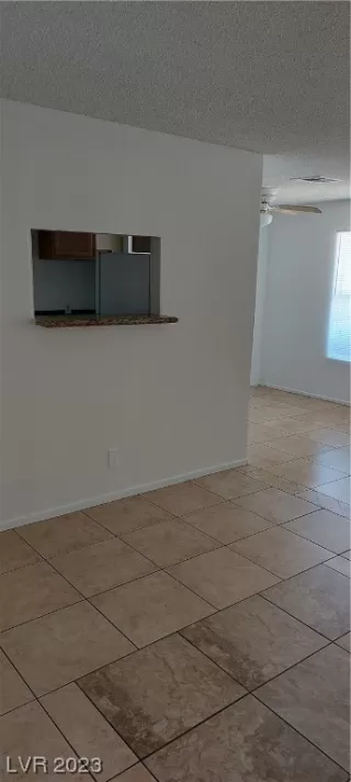 Photo #4: 2533028 Listing