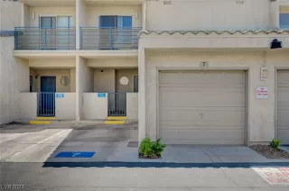 Photo #1: 2533037 Listing 