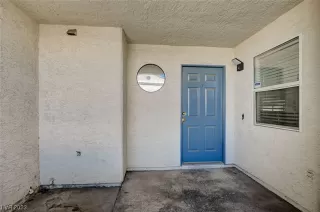 Photo #4: 2533037 Listing 