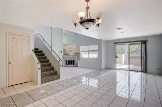 Photo #5: 2533037 Listing 