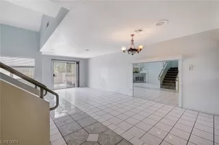 Photo #6: 2533037 Listing 
