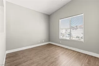 Photo #6: 2533093 Listing 