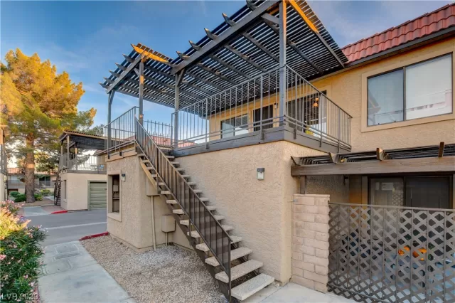 MLS: 2533134 Condo For Sale