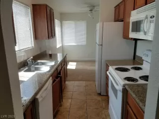 Photo #6: 2533143 Listing 