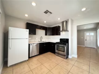 Photo #5: 2533176 Listing 