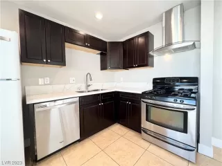 Photo #6: 2533176 Listing 