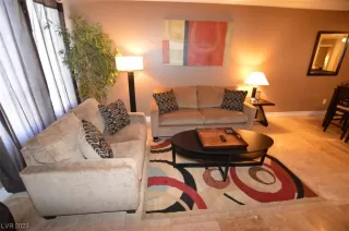 Photo #1: 2533186 Listing