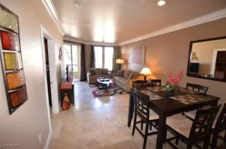 Photo #2: 2533186 Listing