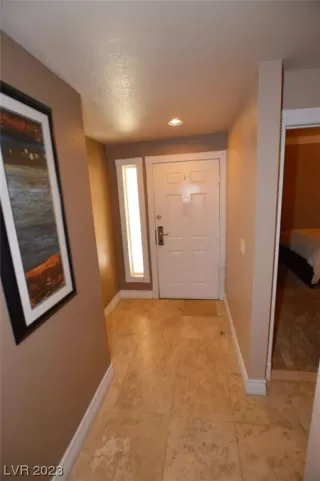 Photo #6: 2533186 Listing