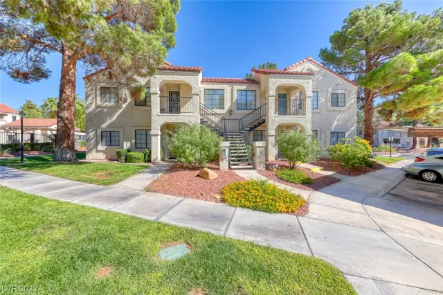 MLS: 2533189 Condo For Sale