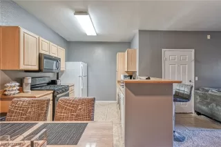 Photo #2: 2533229 Listing