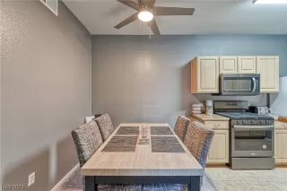 Photo #4: 2533229 Listing