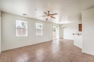 Photo #4: 2533238 Listing