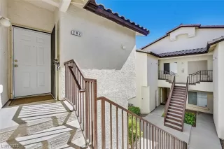 Photo #3: 2533251 Listing