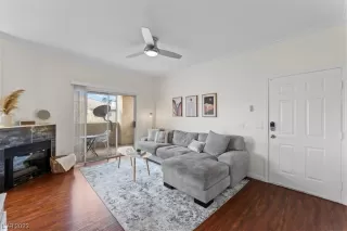 Photo #3: 2533288 Listing