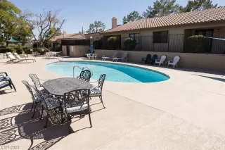 Photo #2: 2533294 Listing