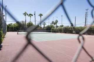 Photo #3: 2533294 Listing