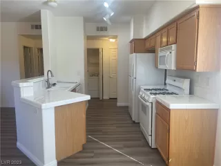 Photo #5: 2533311 Listing 